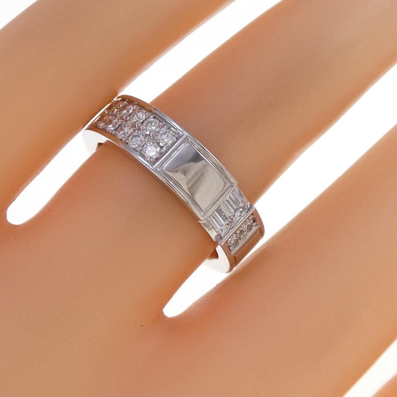 HARRY WINSTON Traffic Accent Band 戒指，大号