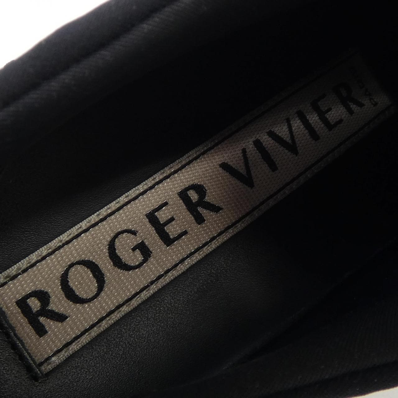 ロジェヴィヴィエ ROGER VIVIER ヴィヴ ラン スニーカー