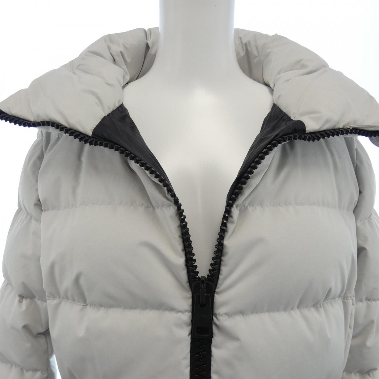 ヘルノ Herno PI080DL ダウンコート