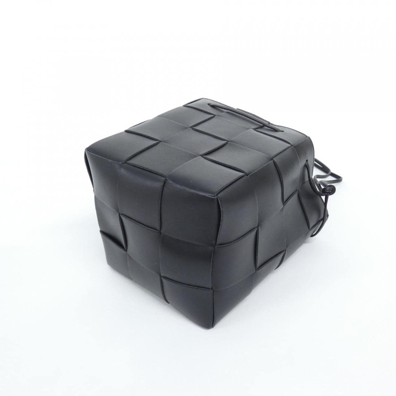 【新品】ボッテガヴェネタ 680218 VCQC4 ショルダーバッグ