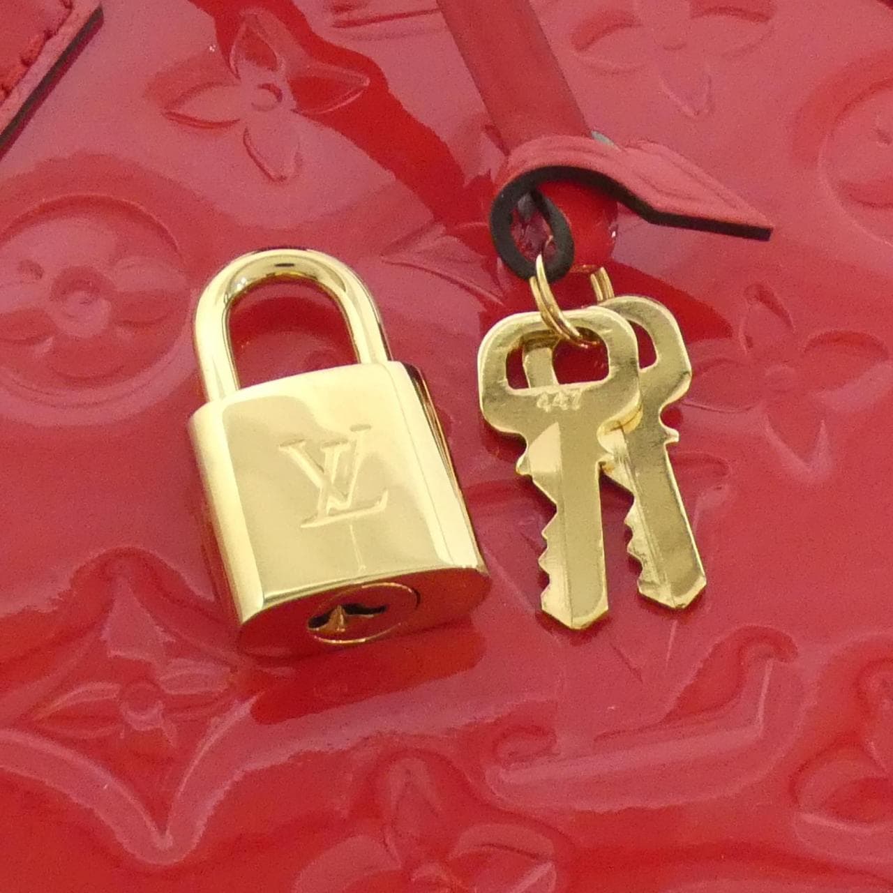 ルイヴィトン ヴェルニ アルマBB M90174 バッグ