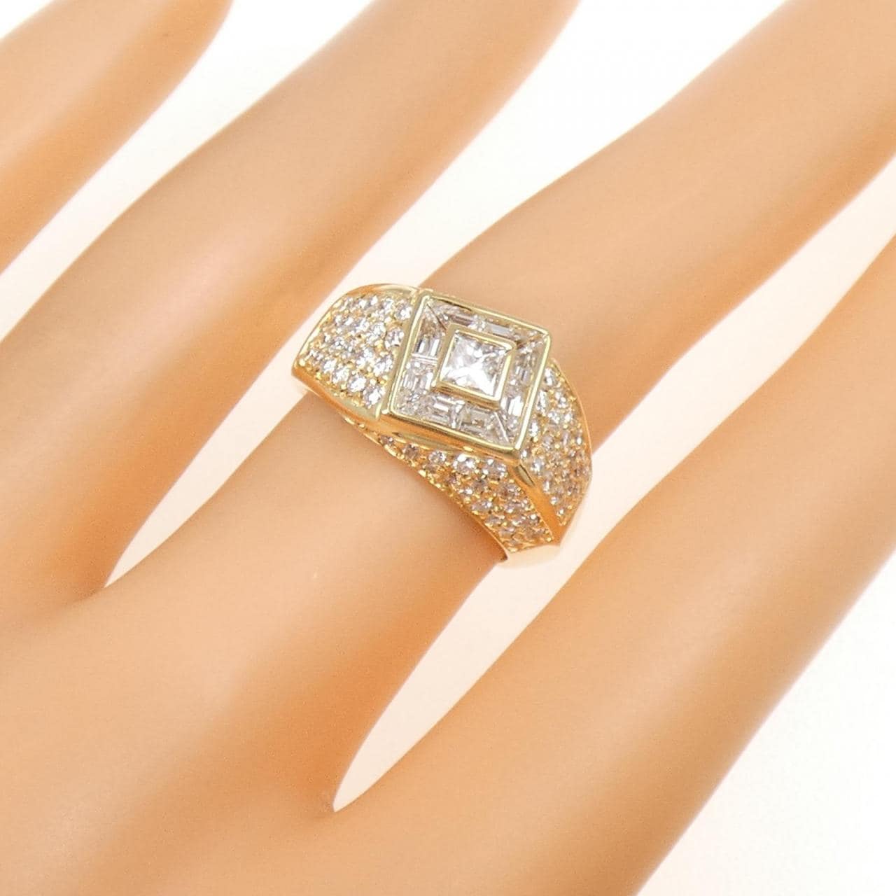 750YG ダイヤモンド リング 1.74CT