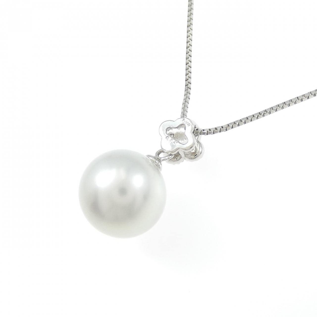 PT900/PT850 フラワー 白蝶パール ネックレス 10.2mm