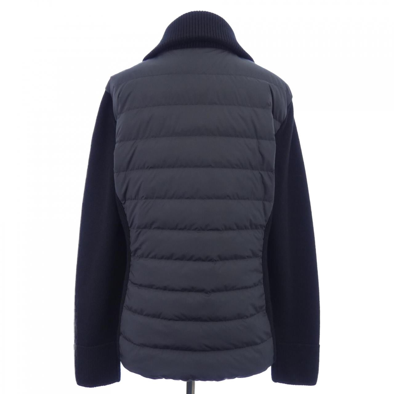 【新品】モンクレール MONCLER K20939B00035 ダウンジャケット