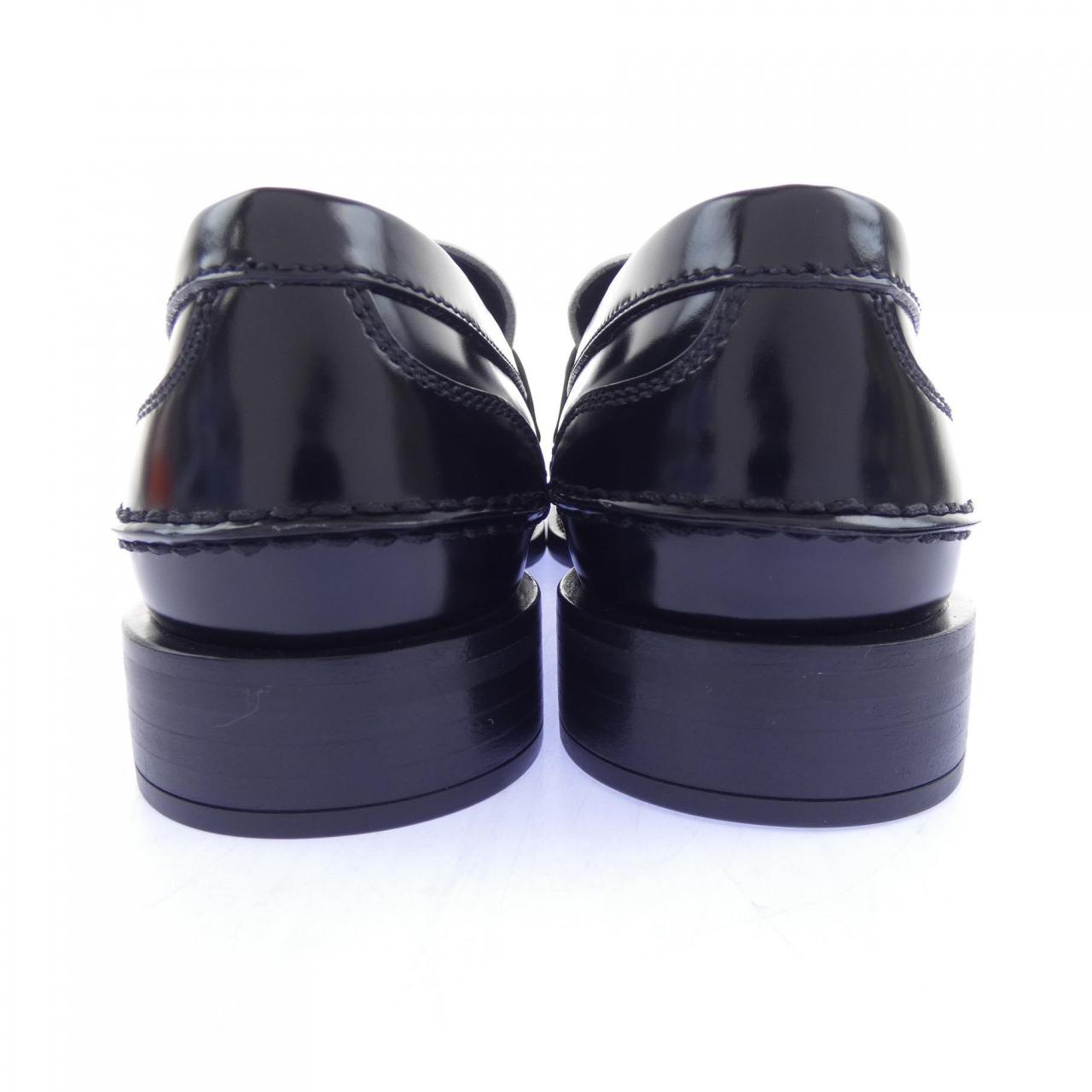 プラダ PRADA トライアングルロゴ　ローファー 1D813N シューズ