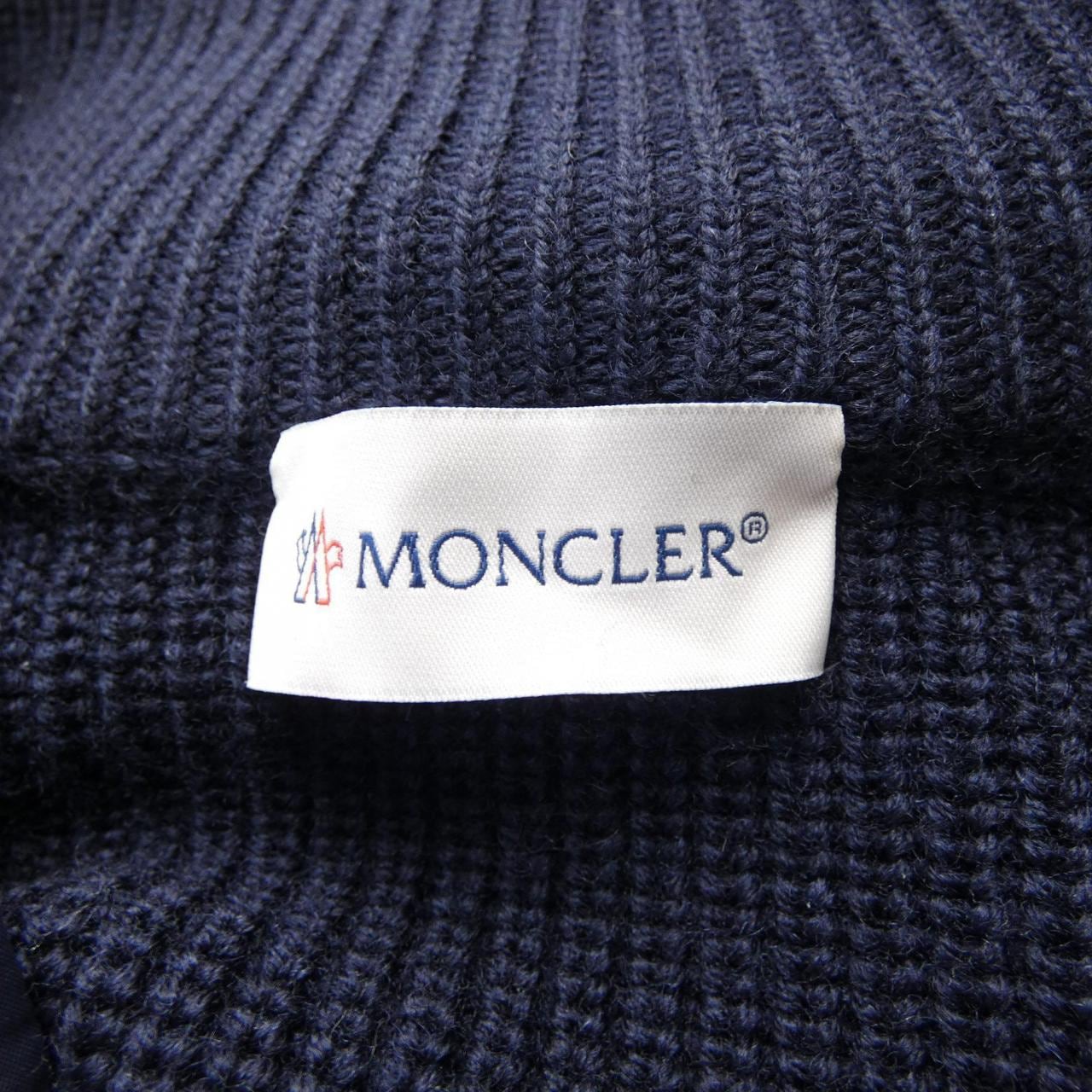 モンクレール MONCLER ダウンジャケット