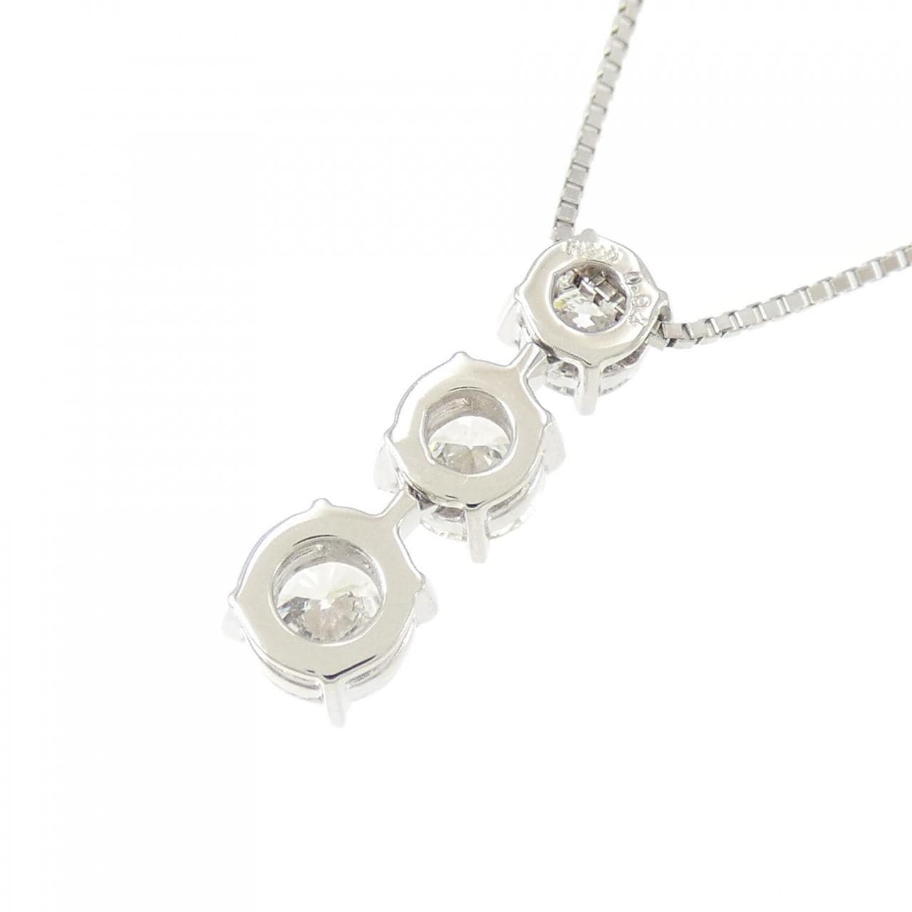 PT Three Stone Diamond Necklace 0.94CT