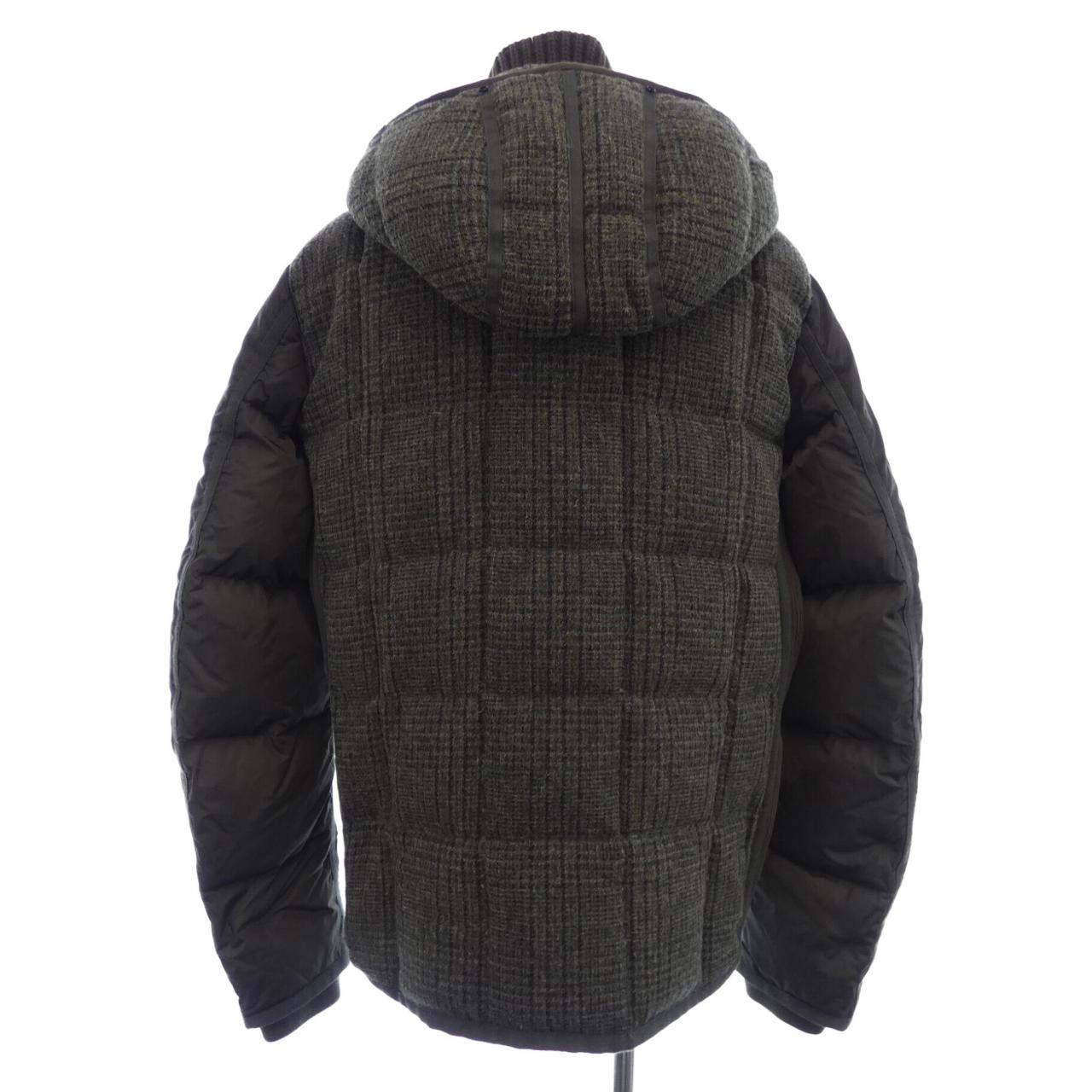 モンクレール MONCLER ダウンジャケット