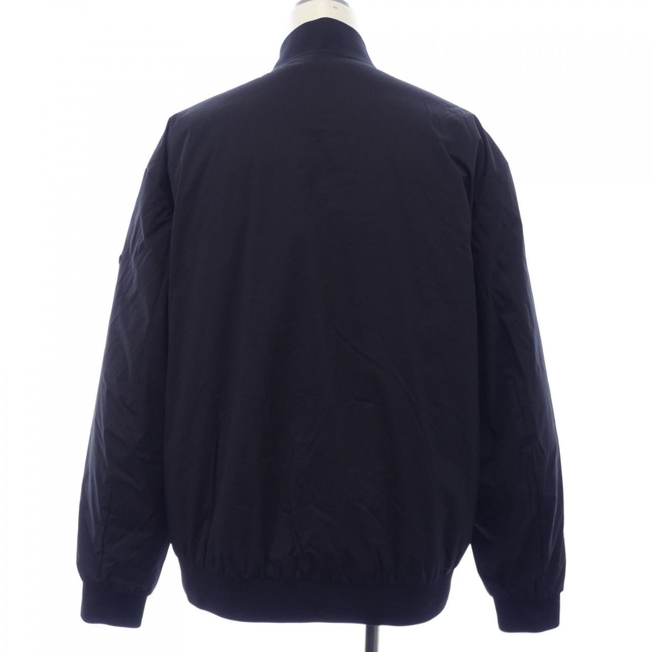 モンクレール MONCLER ダウンジャケット