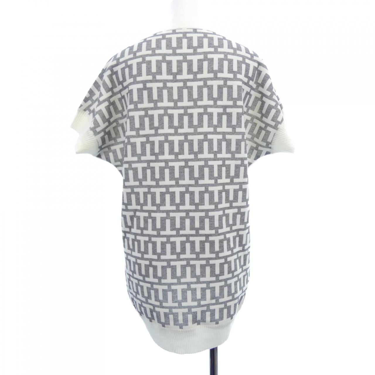 タエアシダ TAE ASHIDA TK3604 ニット