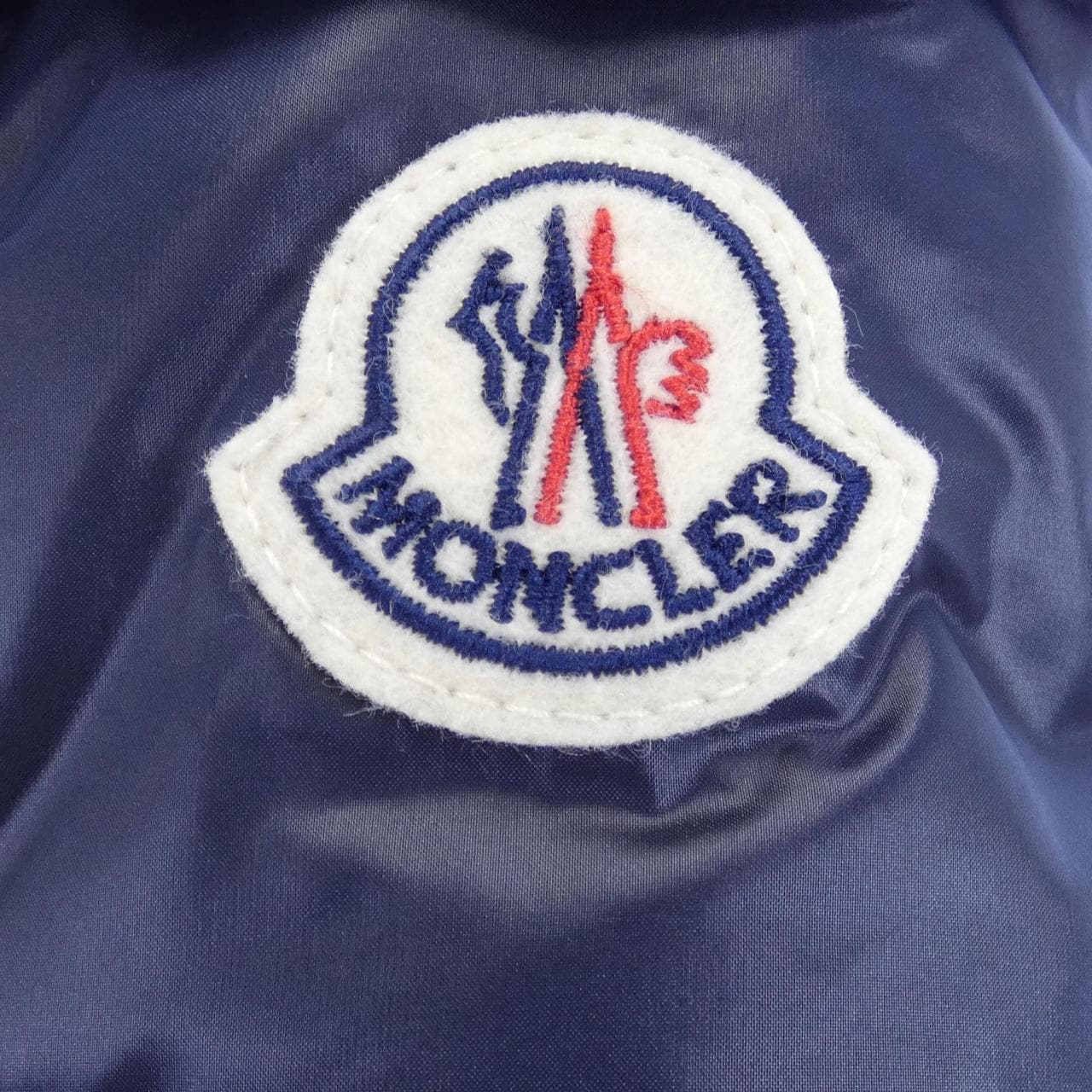 モンクレール MONCLER ダウンジャケット