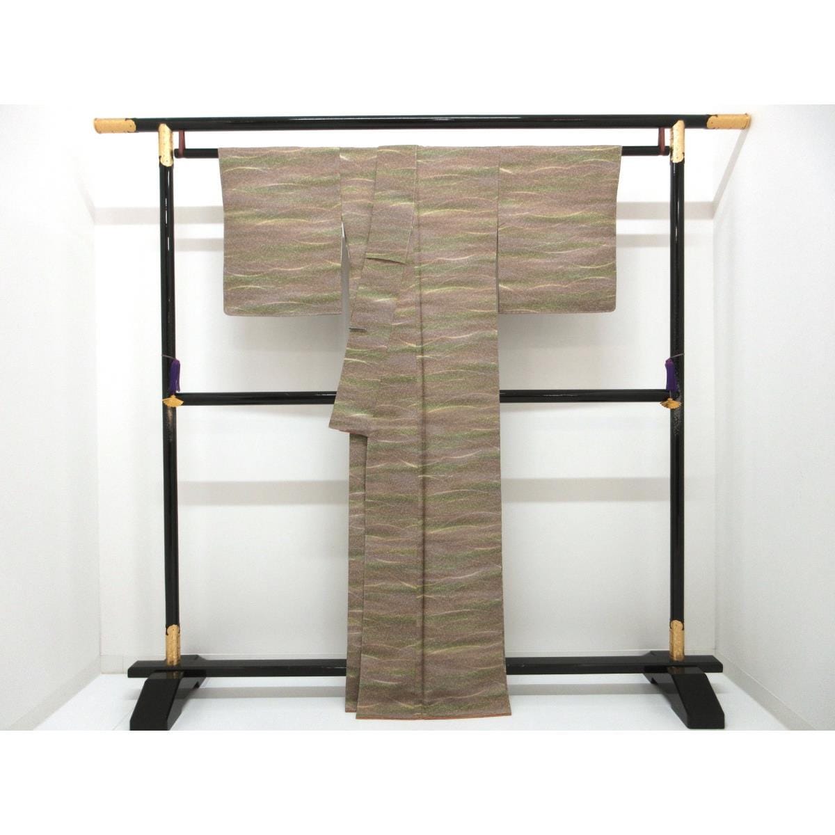 【未使用品】小紋　身幅Ｌ寸