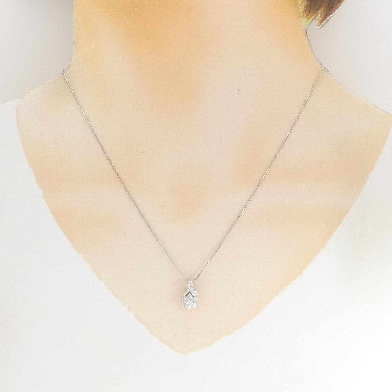 PT900/PT850 フラワー ダイヤモンド ネックレス 0.50CT
