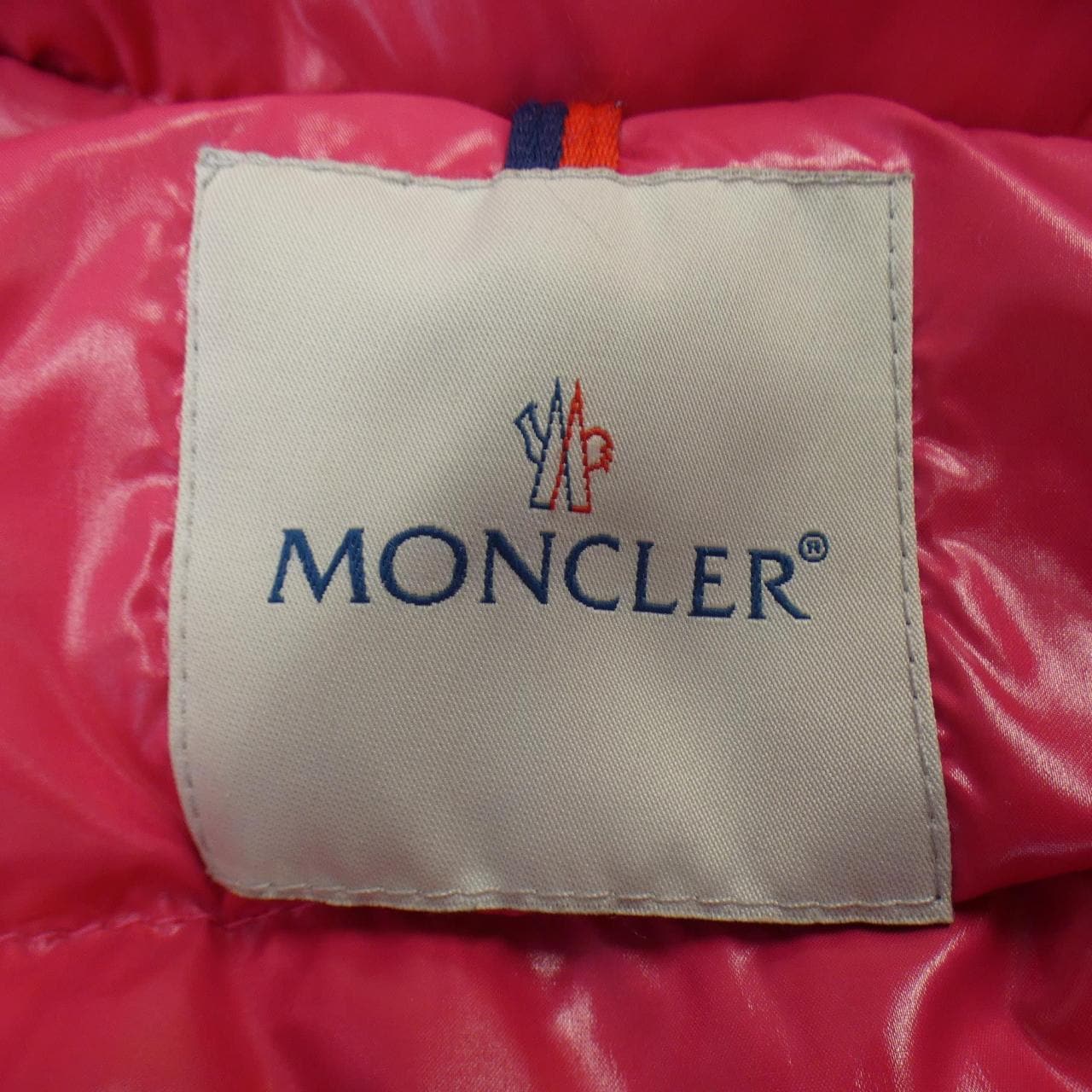 モンクレール MONCLER ダウンジャケット