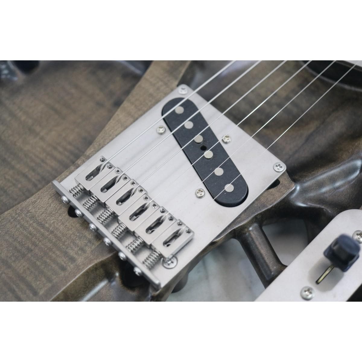 【新品】Ｕ－Ｉ．Ｄ　ＧＵＩＴＡＲＳ　　ＭＡＮＡ　ＯＲＩＧＩＮ