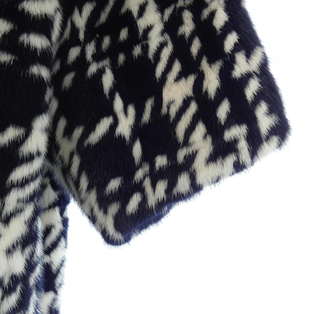 クリスチャンディオール CHRISTIAN DIOR 146C65AF023 コート