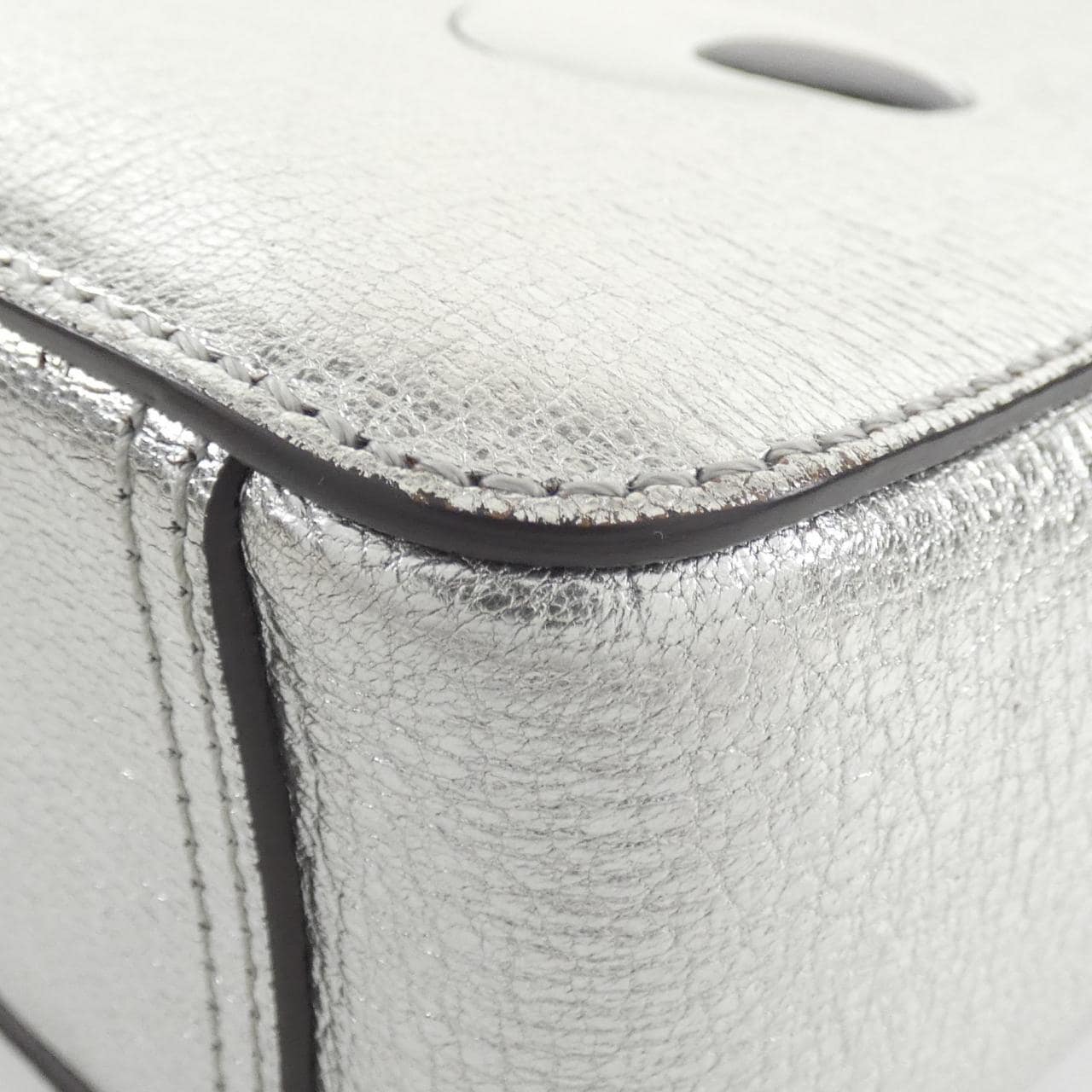 ANYA HINDMARCH 5050925925679 单肩包