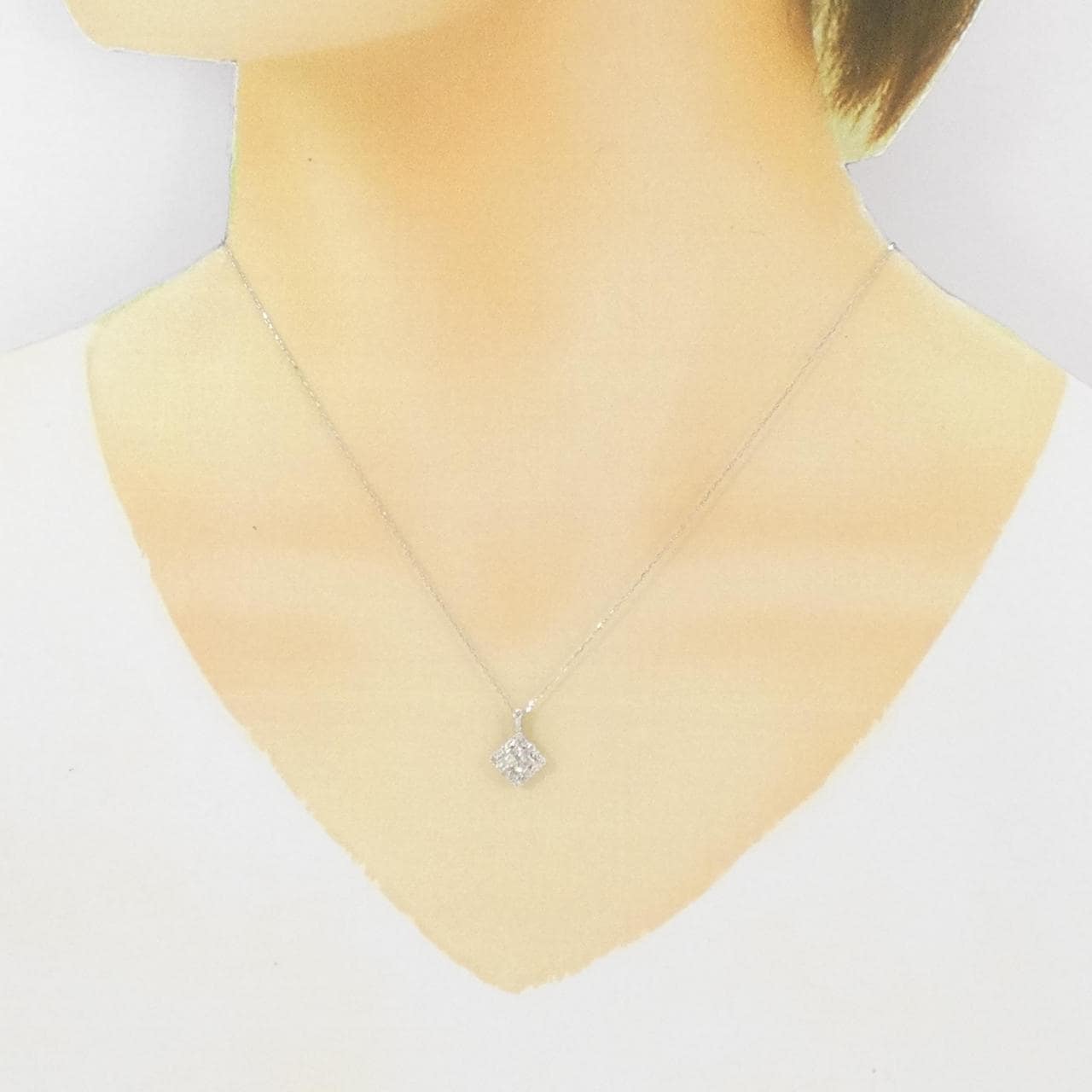 [BRAND NEW] PT Diamond Necklace 0.39CT