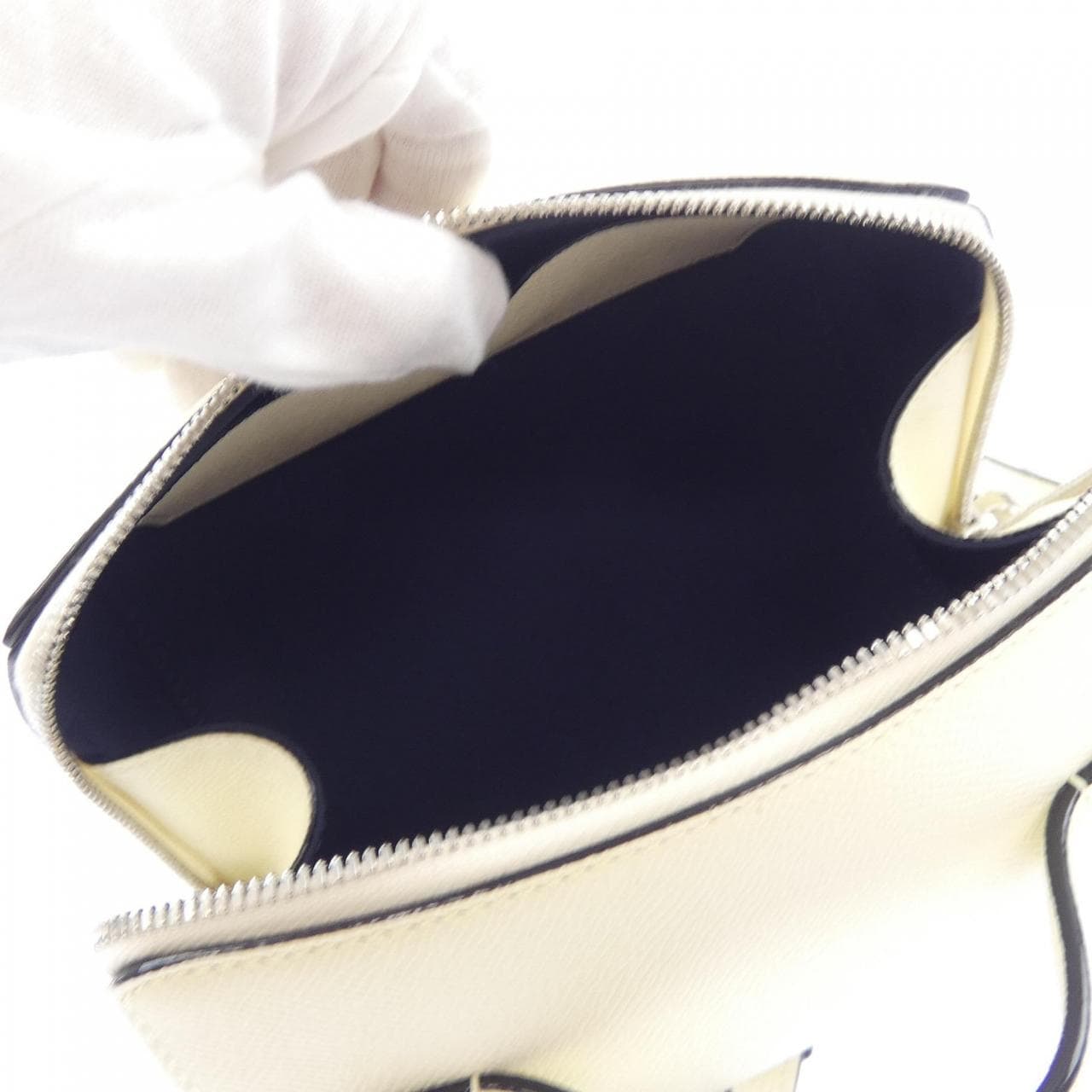 ヴァレクストラ VALEXTRA Vライン　ビューティーケース SGVL0008010LRLTA99 BAG