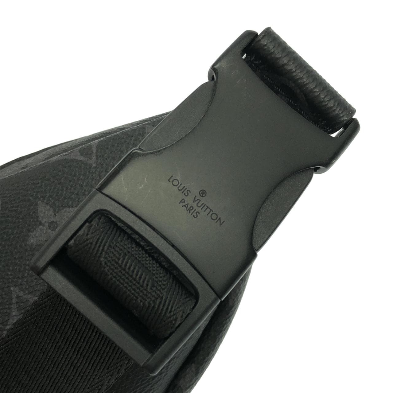 ルイヴィトン モノグラム エクリプス キャッチ バムバッグ M82777 ショルダーバッグ