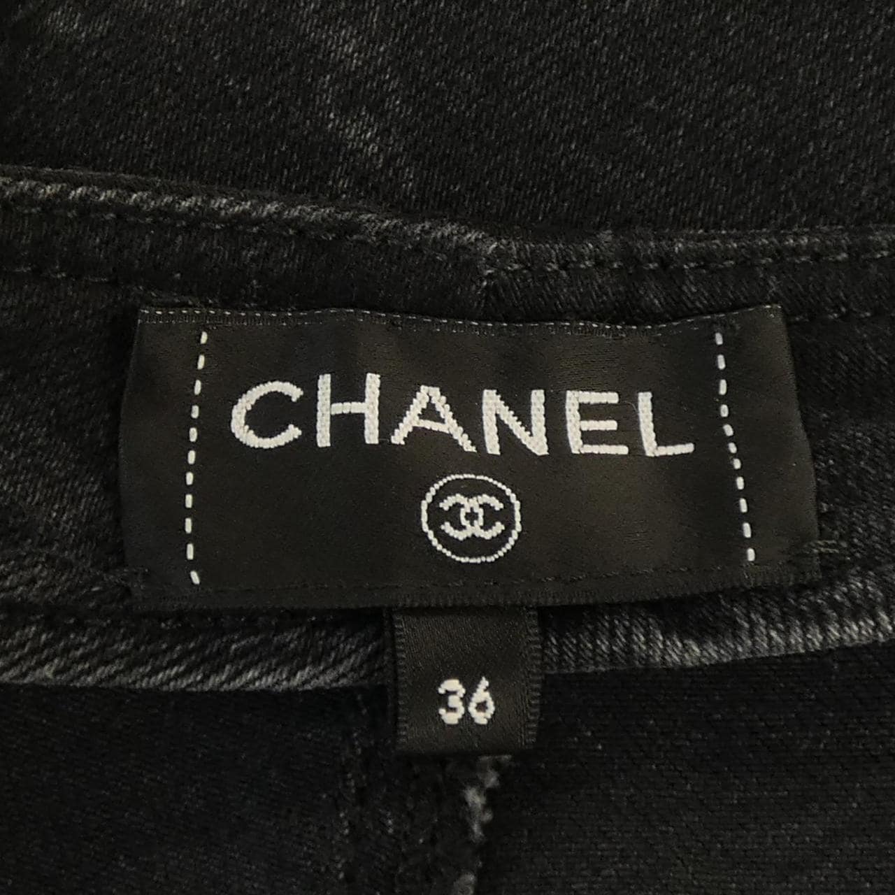 シャネル CHANEL METIERS D'ART P75319V66955 ジーンズ