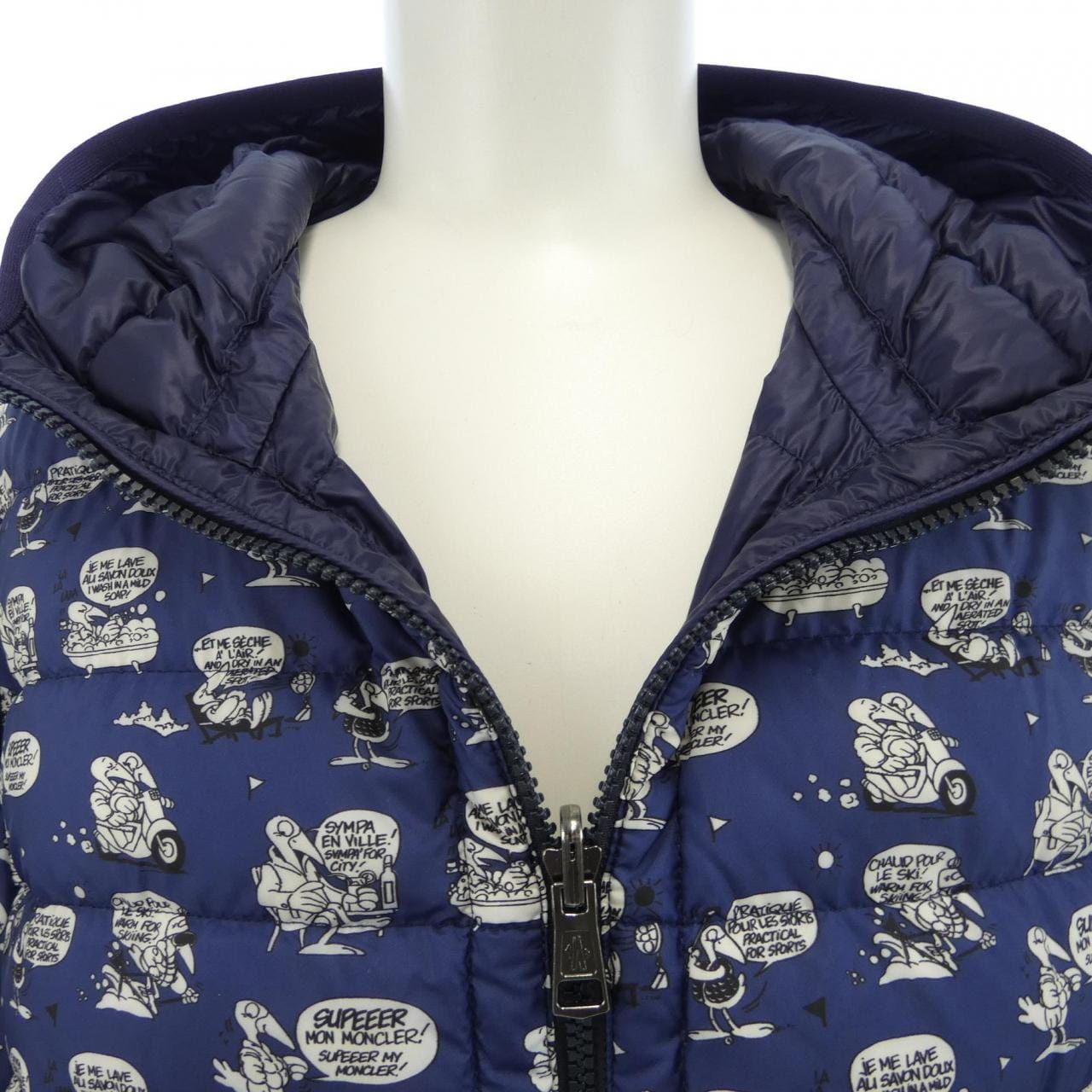 モンクレール MONCLER ダウンジャケット