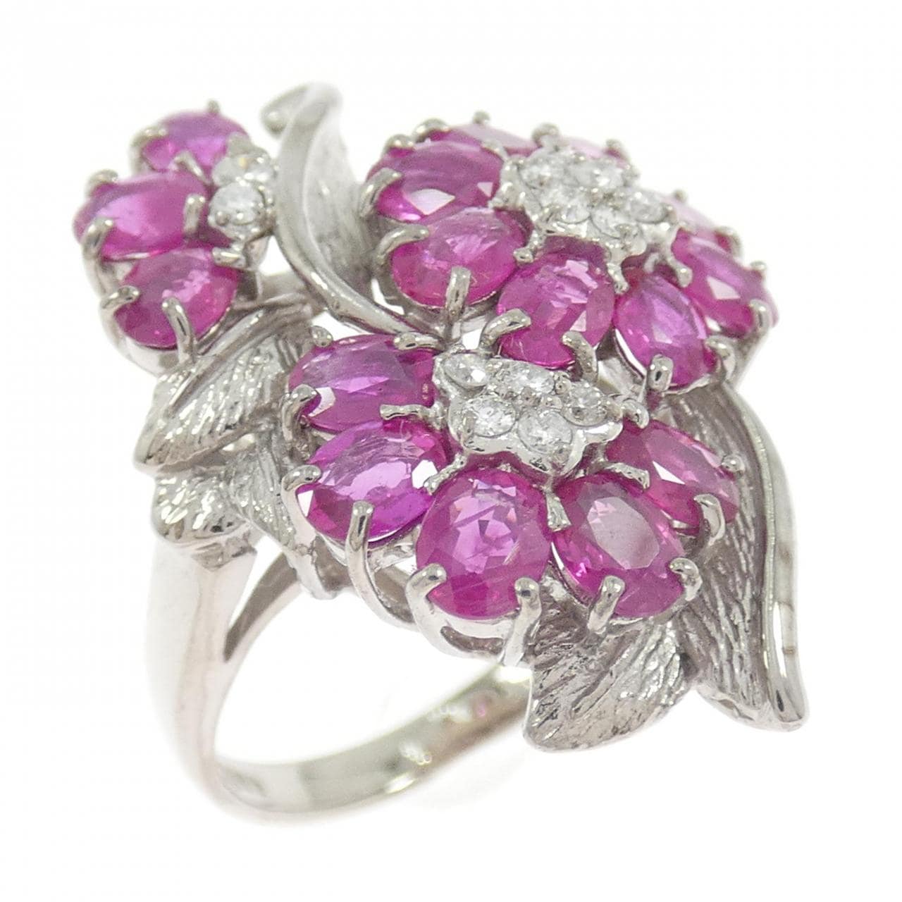 K18WG フラワー ルビー リング 2.73CT