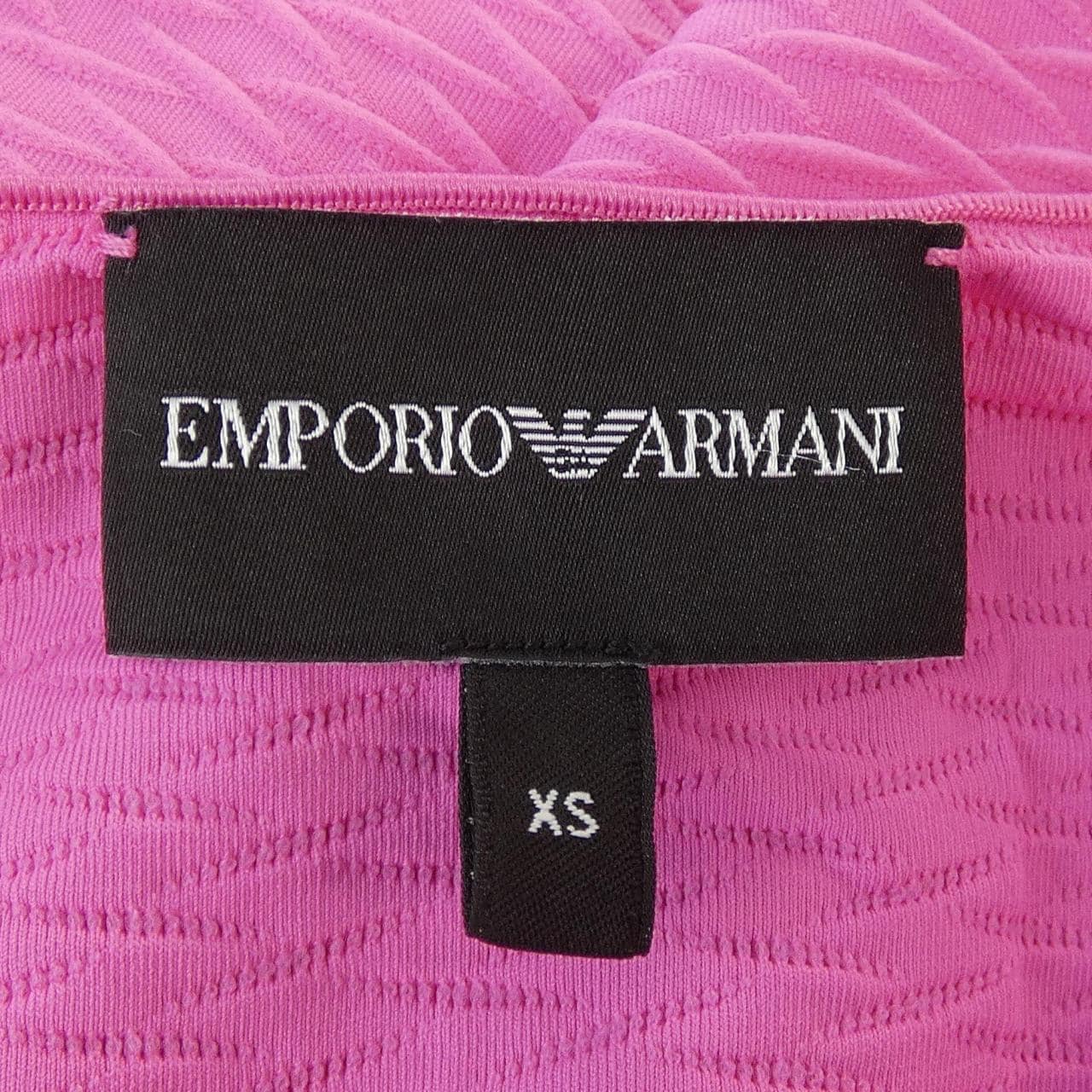 エンポリオアルマーニ EMPORIO ARMANI トップス