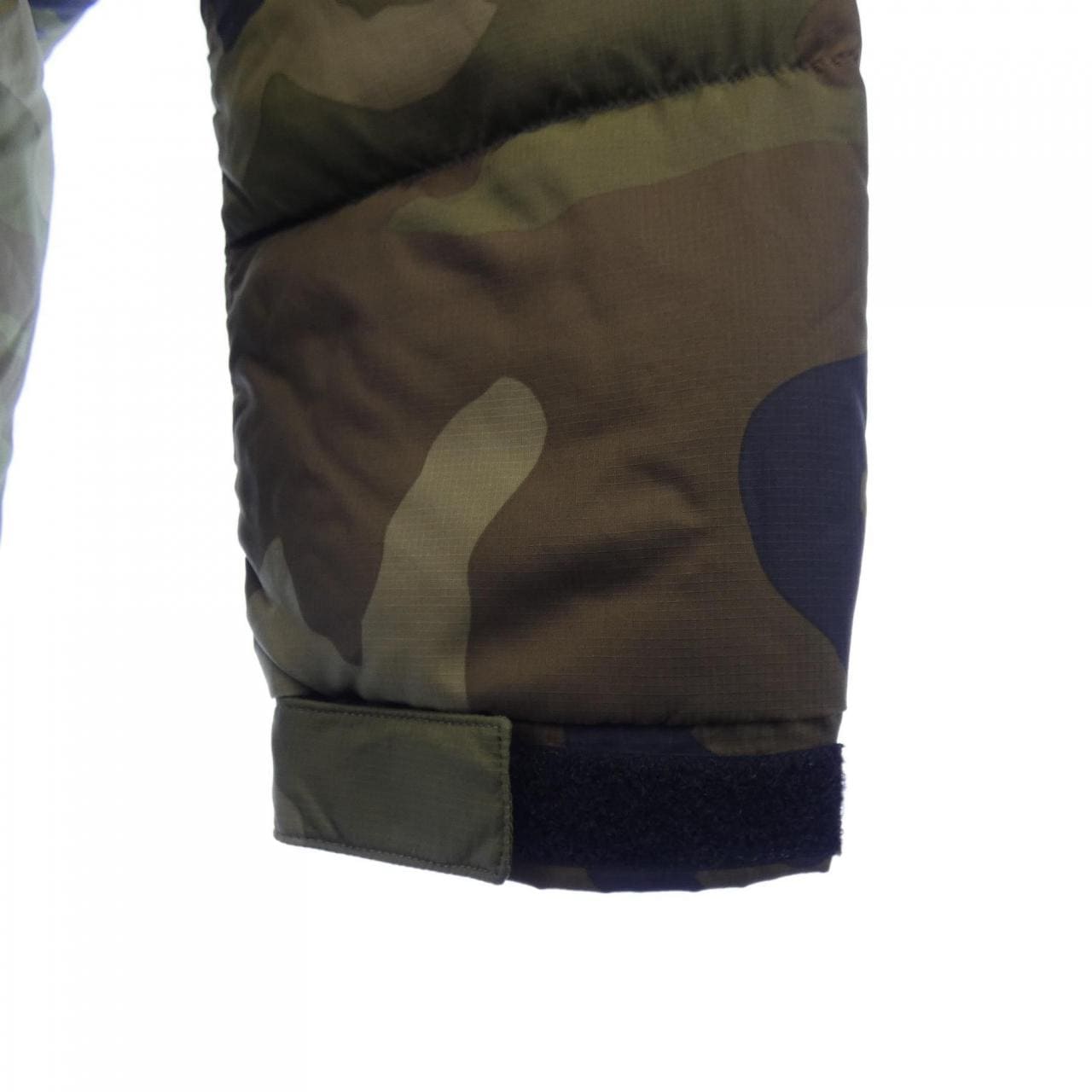 ザノースフェイス THE NORTH FACE ND91842 ダウンジャケット