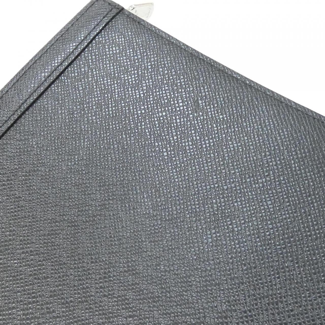 ルイヴィトン タイガ ポシェット ヴォワヤージュ M30450 バッグ