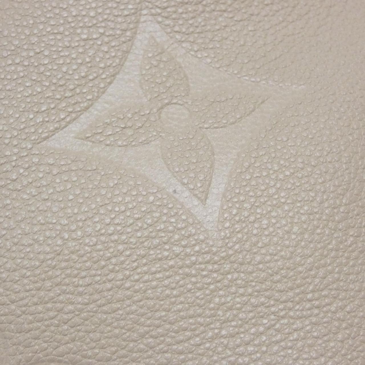 ルイヴィトン モノグラム アンプラント トリアノン MM M46504 バッグ