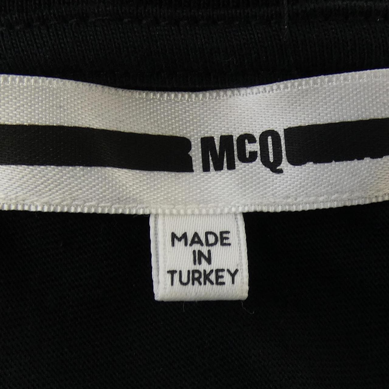マックキュー MCQ THCQ-YM-4015 Tシャツ