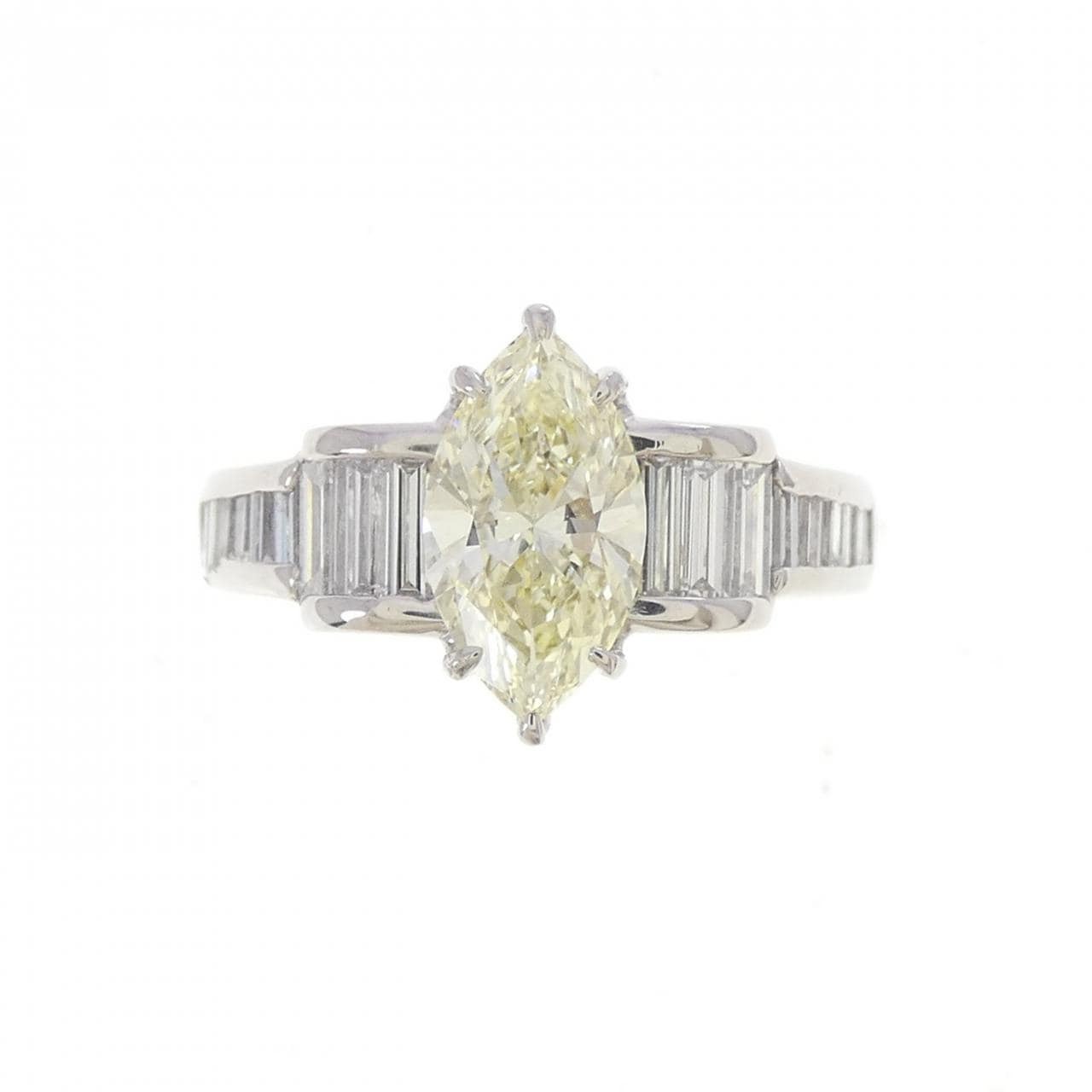 PT900 ダイヤモンド リング 1.373CT LY VVS2 マーキスカット