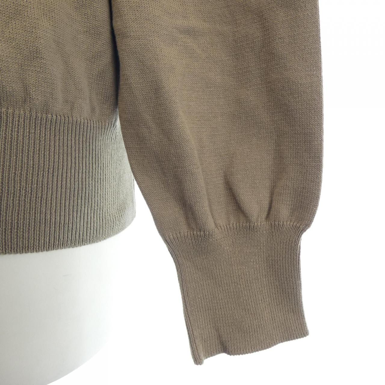 MAGAZZINO RICAMBI ニット