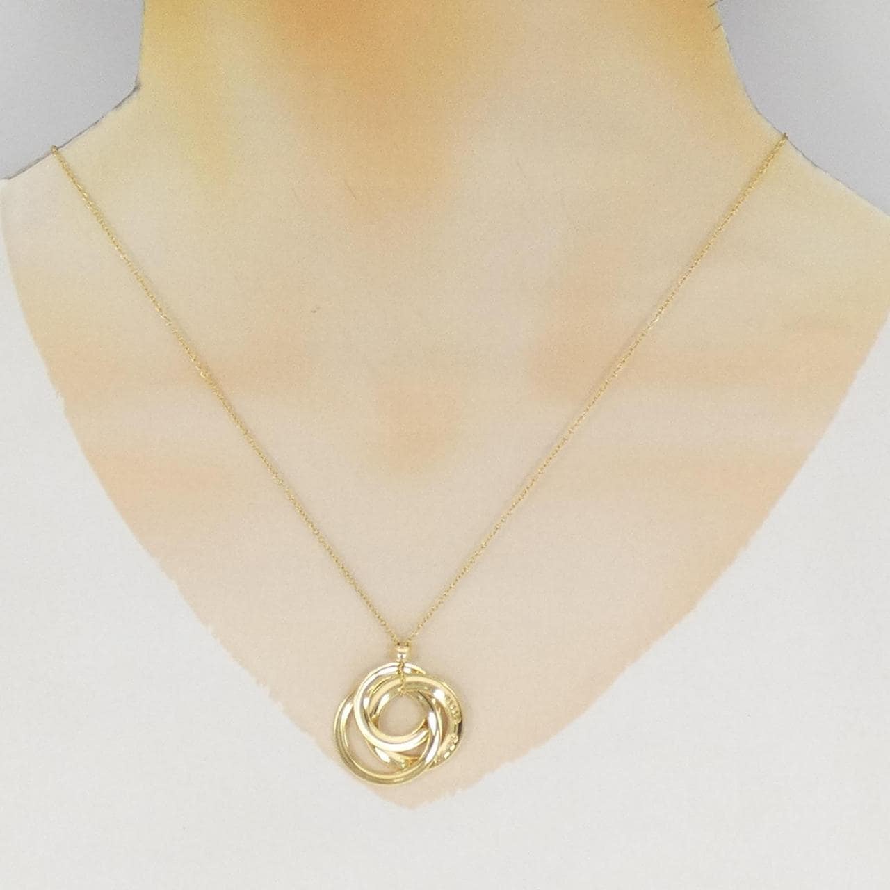 ティファニー インターロッキングサークル ネックレス