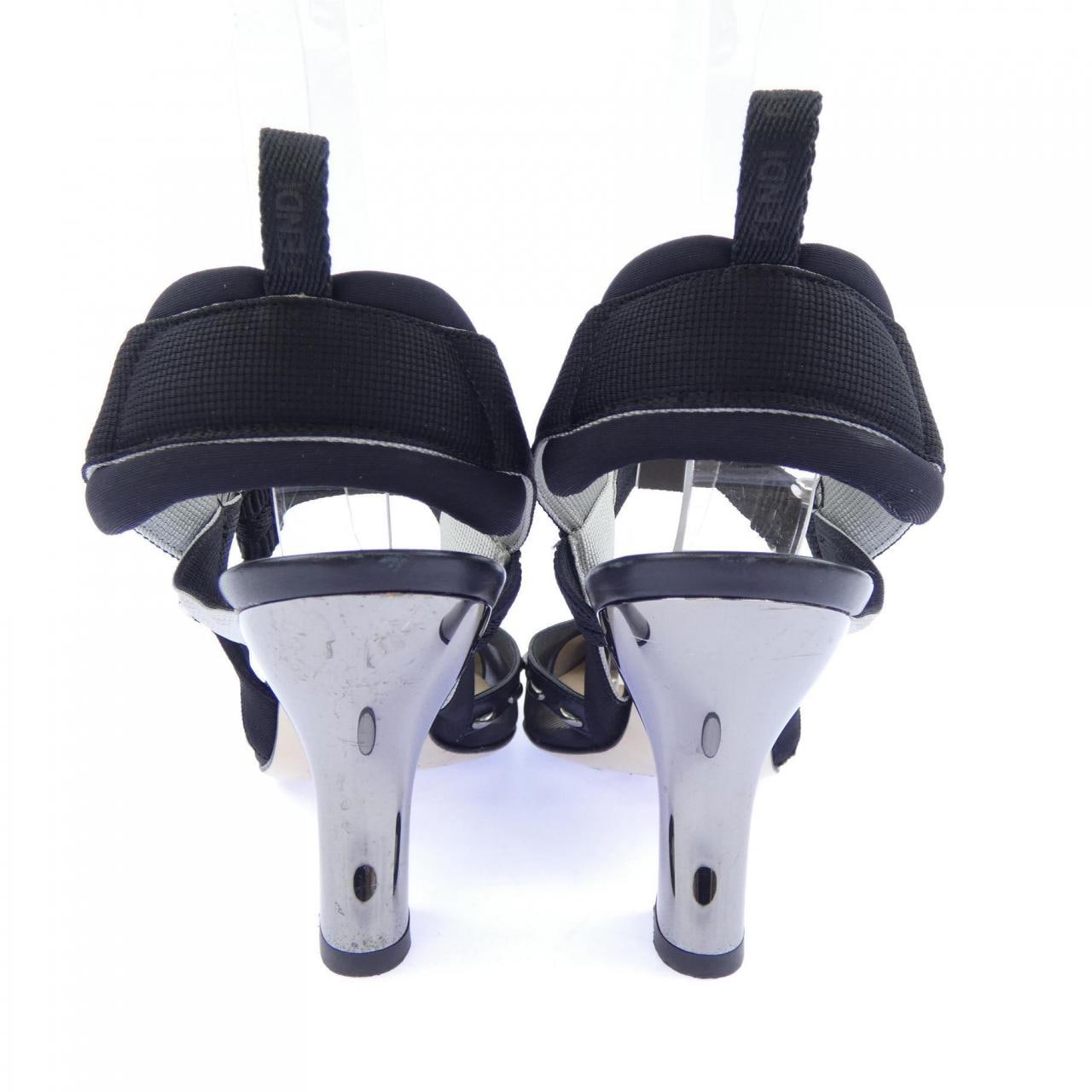 フェンディ FENDI パンプス