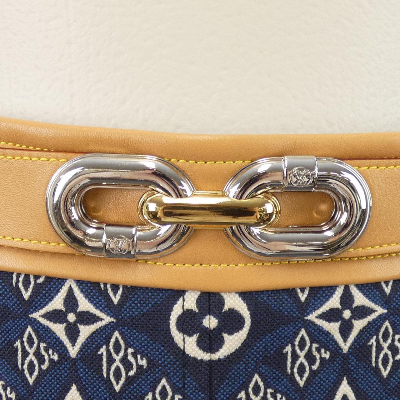 ルイヴィトン LOUIS VUITTON FKSK93ZFK スカート