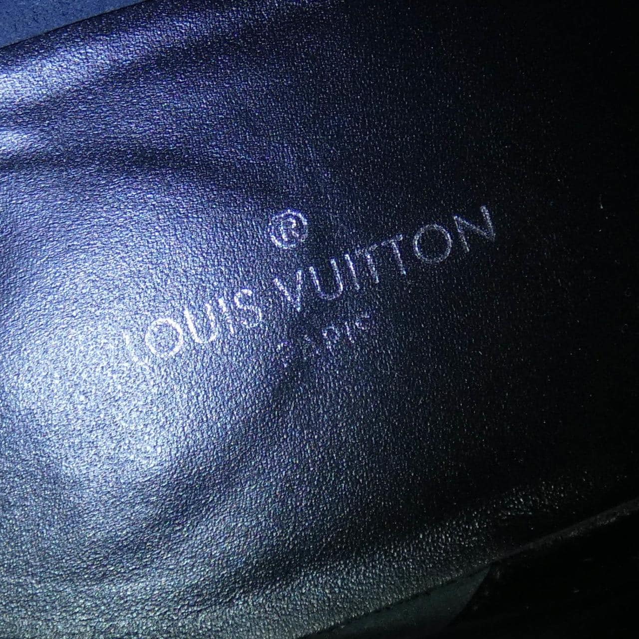 LOUIS VUITTON靴子