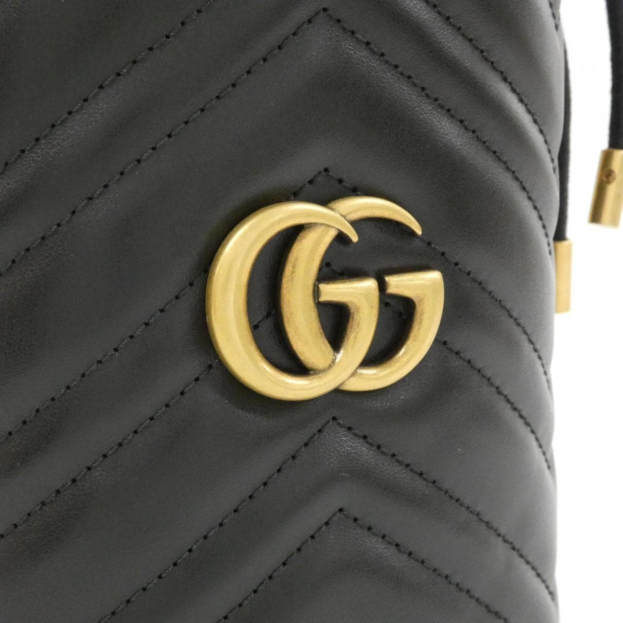 グッチ GG MARMONT 575163 DTDRT ショルダーバッグ