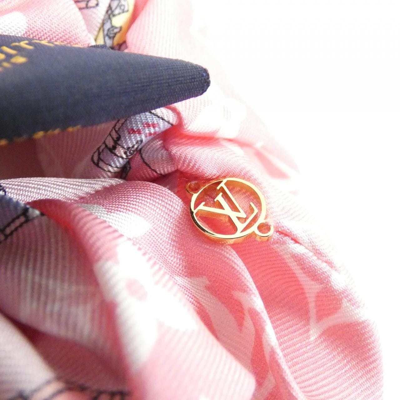 LOUIS VUITTON ルイ・ヴィトン シュシュ セット ミニマル ピンク