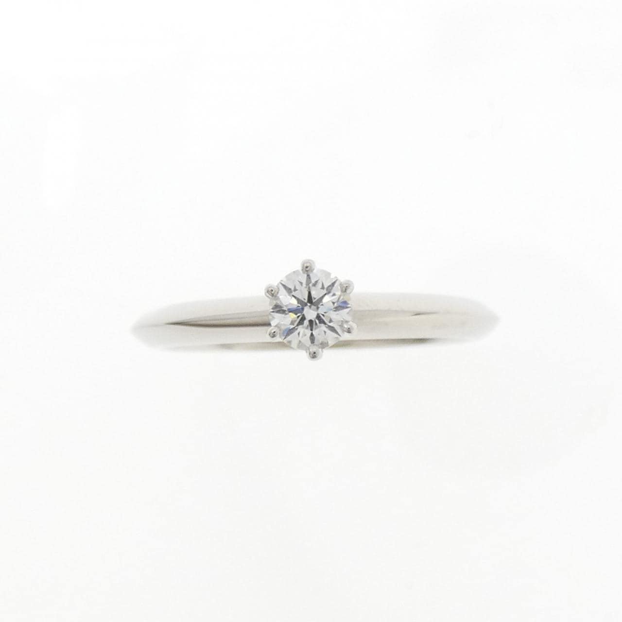 ティファニー クラシックソリティア リング 0.21CT G VS1 3EXT