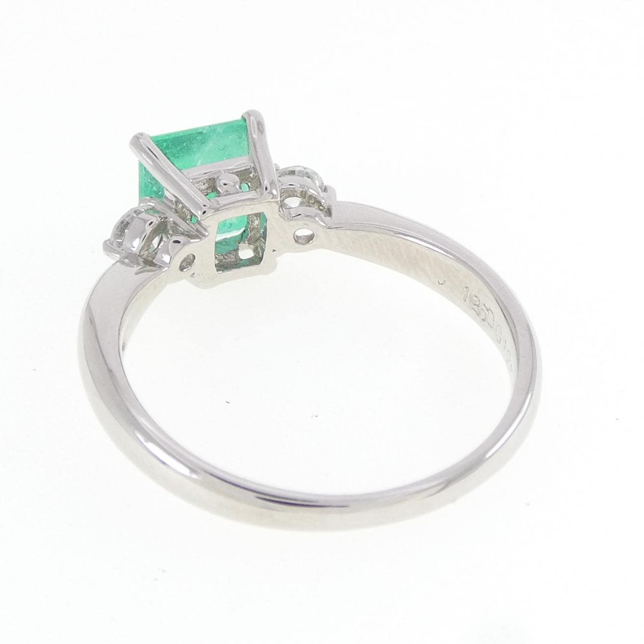 PT1000 エメラルド リング 1.25CT