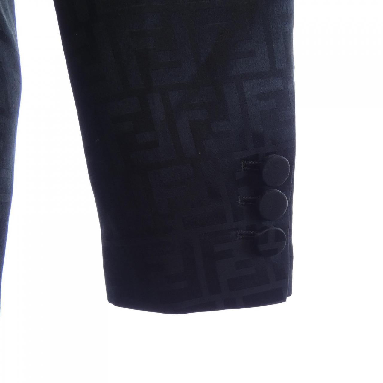 フェンディ FENDI FJ7236 AJ0Z ジャケット