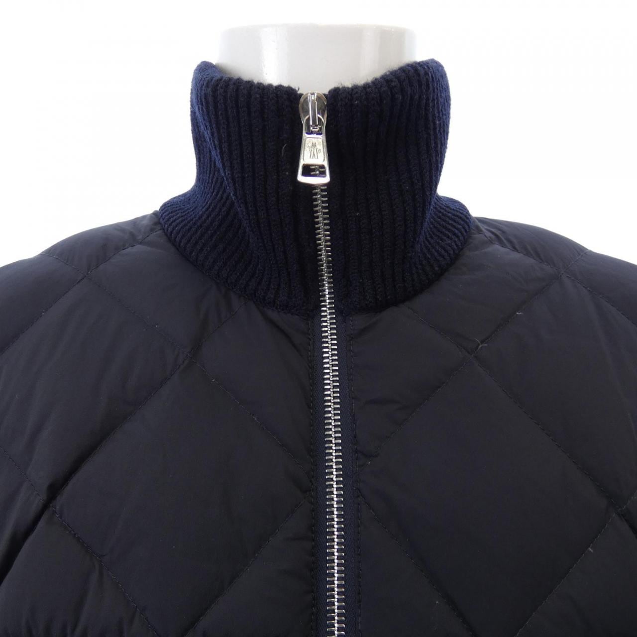 モンクレール MONCLER ダウンジャケット
