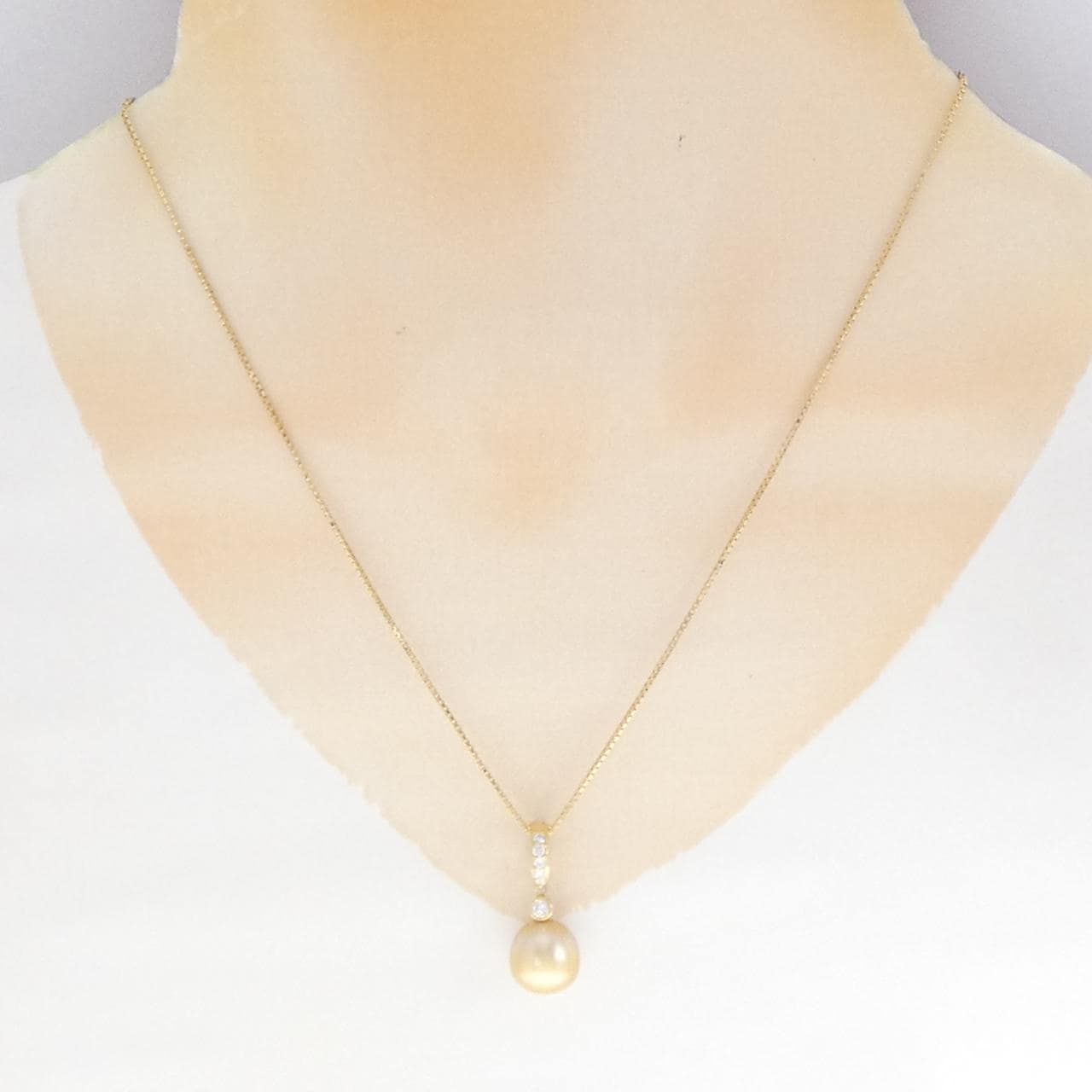 K18YG 白蝶パール ネックレス 10.6mm