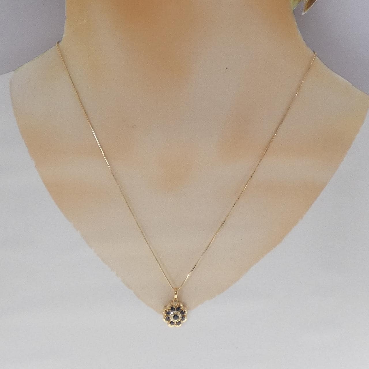 K18YG サファイヤ ネックレス 0.70CT