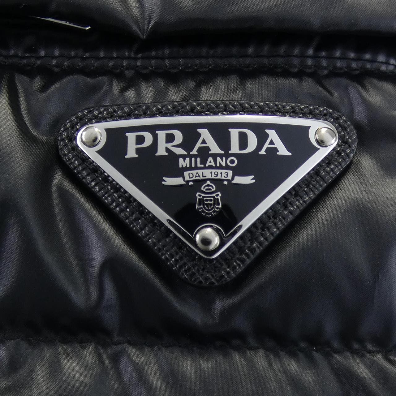 プラダ PRADA トライアングルロゴ SGA506 R151 11HU ダウンジャケット