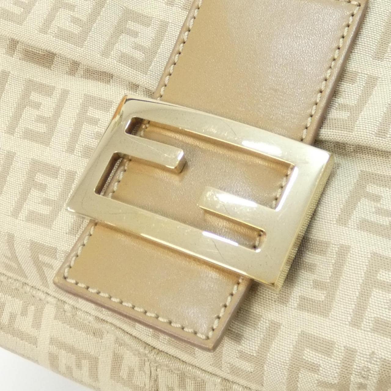 【ヴィンテージ】フェンディ マンマ バゲット 8BR001 LPN ショルダーバッグ