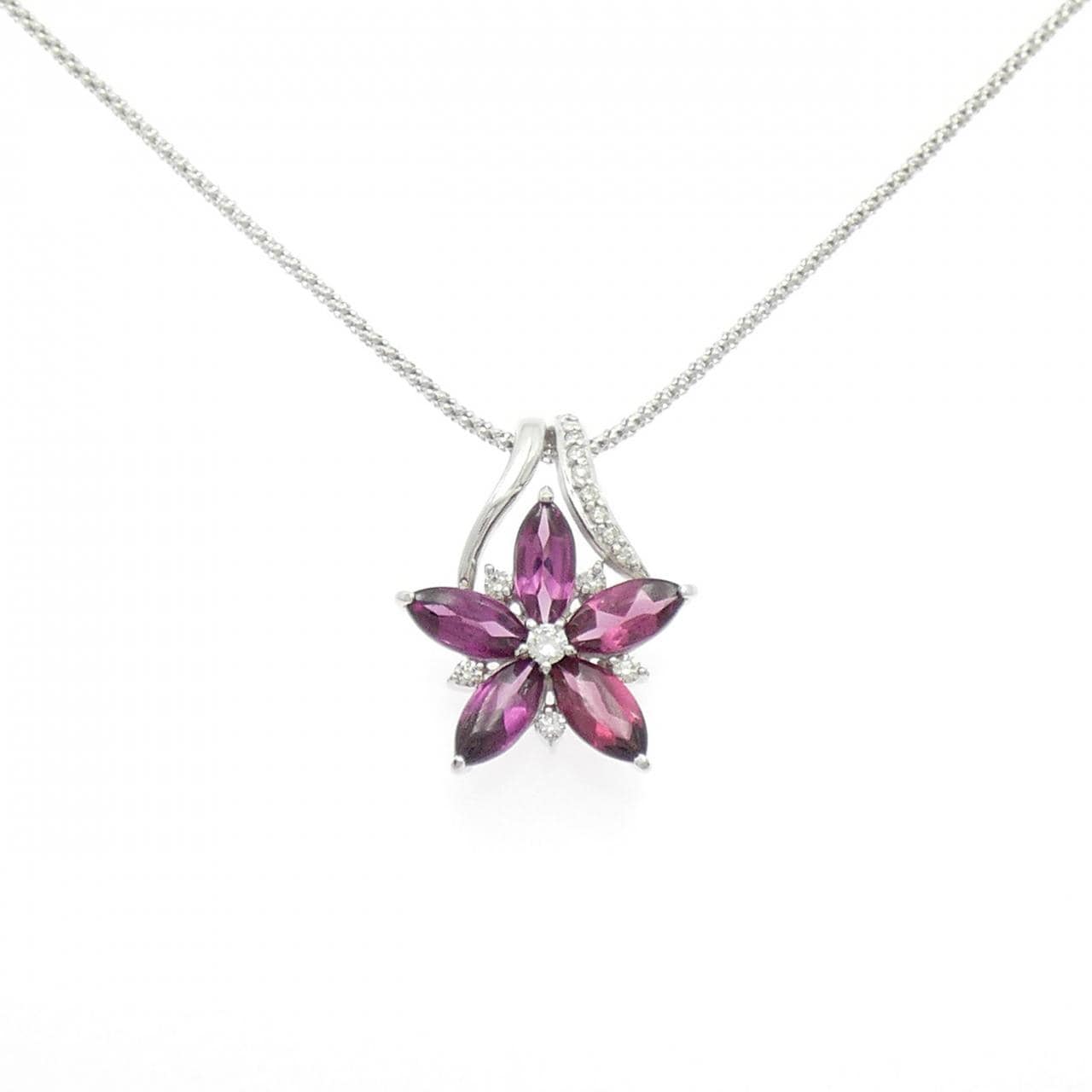 K18WG フラワー ガーネット ネックレス 3.40CT