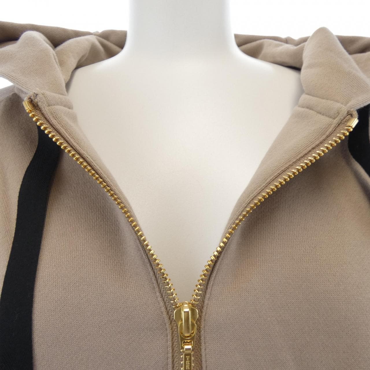 ベイジュ BEIGE. パーカー